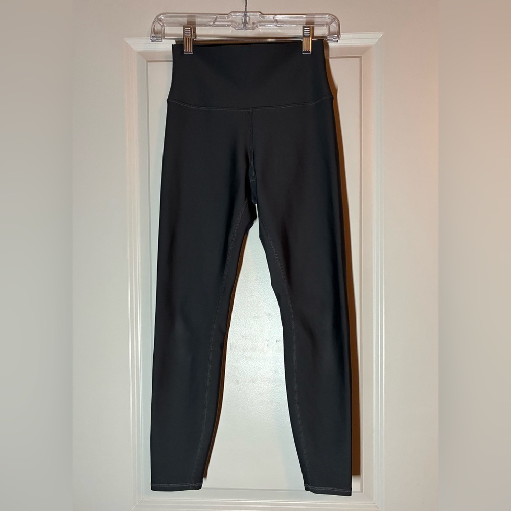 ALO Yoga | 7/8 High-Waist Airlift Leggings in Anthracite Size Small - Picture 5 of 7